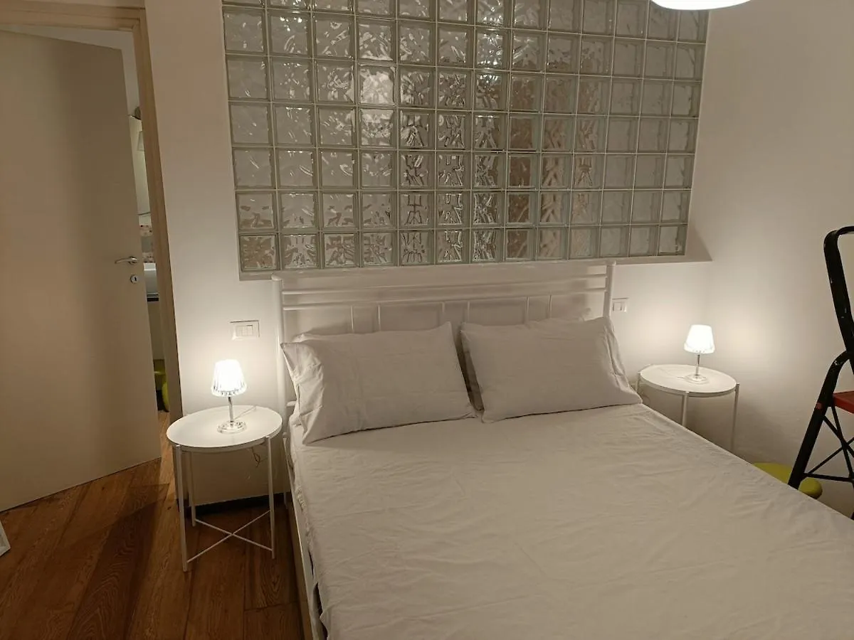 Lilla Loft Apartment Lucca 0*,